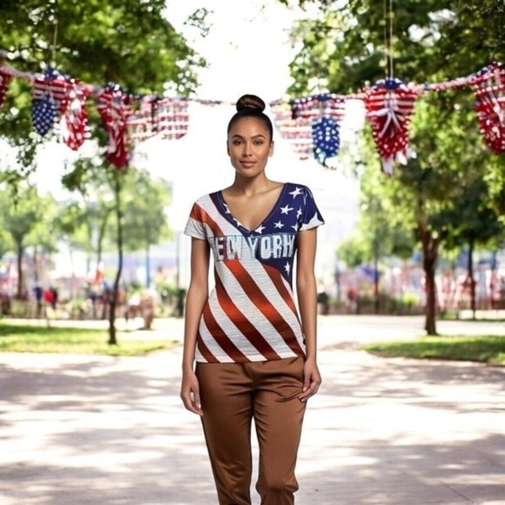 Sweet Gisele Womens Top M Patriotic Tee New York American Flag Rhinestone V Neck